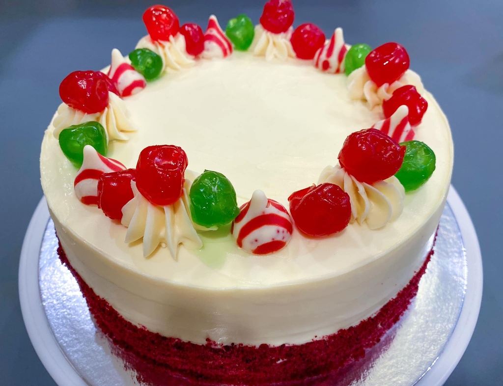 Red Velvet Peppermint Moist Cake