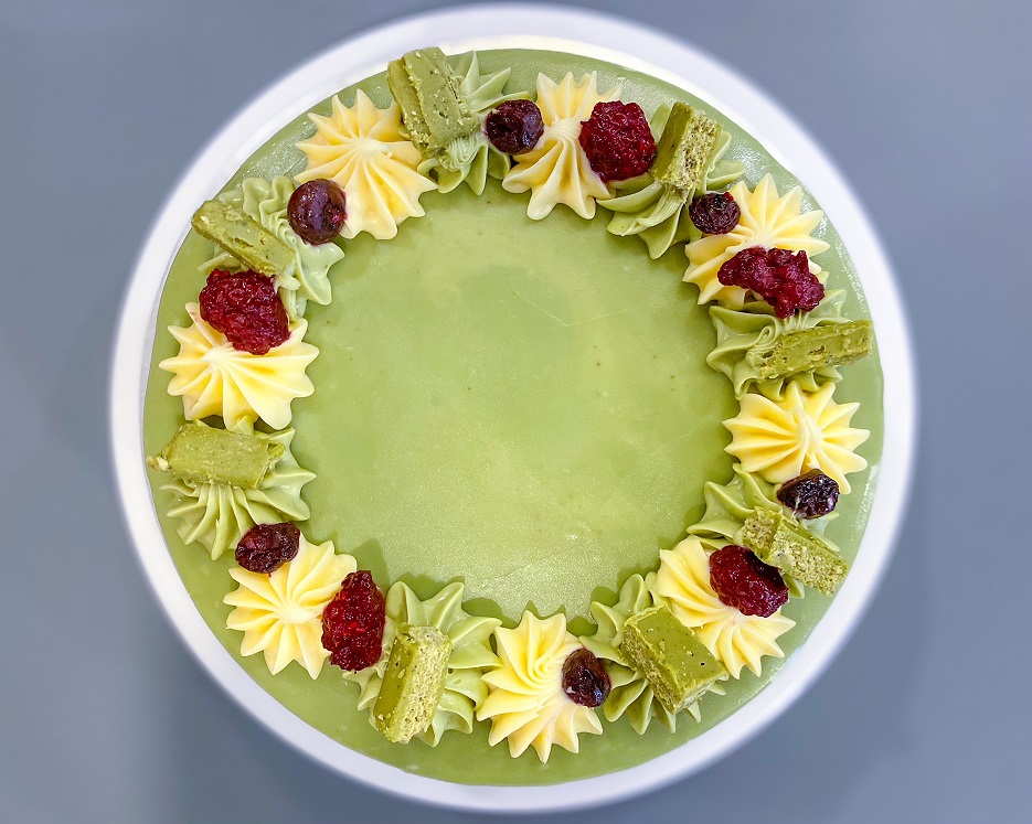 Matcha Vanilla Ganache Moist Cake