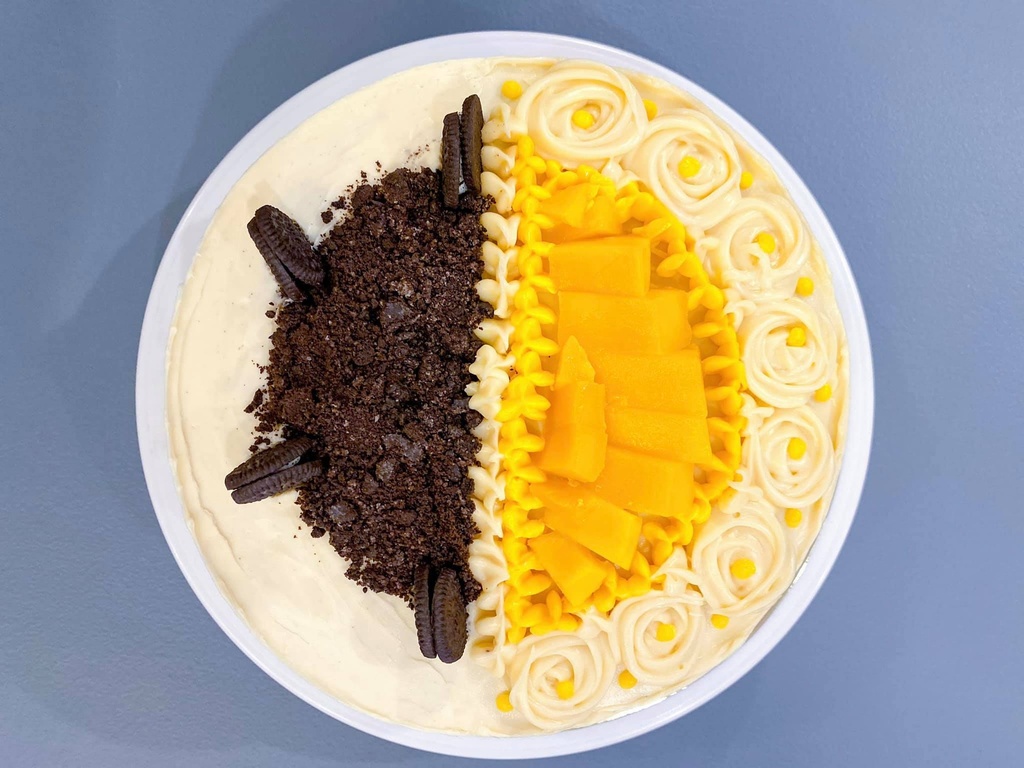 Mango-Oreo Duo Ganache Cake