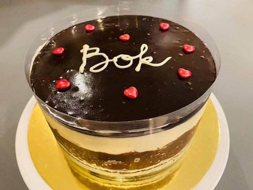 Triple Chocolate Mousse Cake (S)