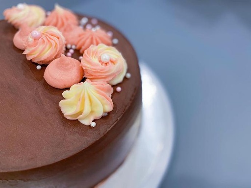 Chocolate-Strawberry Ganache Minimalist Choco Moist Cake